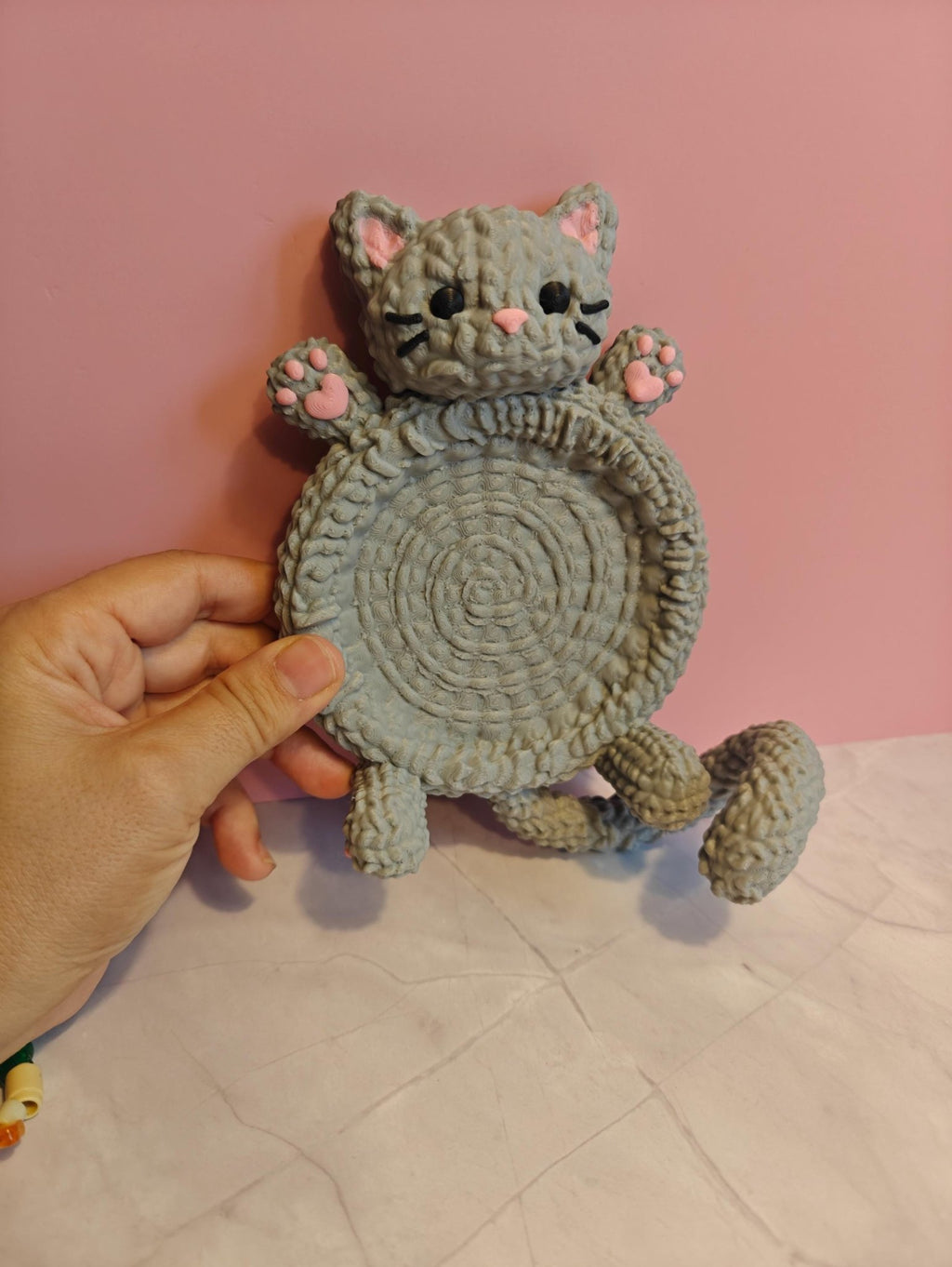 Katzen Untersetzer Tasse | Kaffe Häkel - Textur | Kawaii Deko | Cat Lover Geschenk | Glasuntersetzer Getränkeuntersetzer| Küchenhelfer - Printaztik