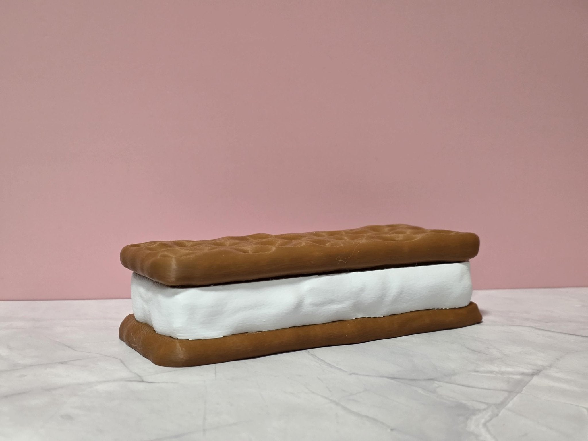 Handgemachter Schoko Stiftehalter mit Platz für mehrere Stifte, kreative Dekoidee